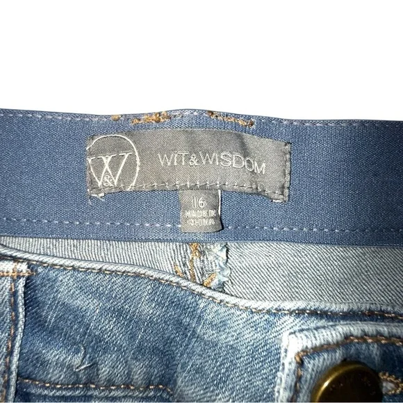 WIT & WISDOM 'Ab'Solution High Waist Girlfriend Jeans - LIGHT BLUE ARTISANAL 16 - Picture 5 of 12